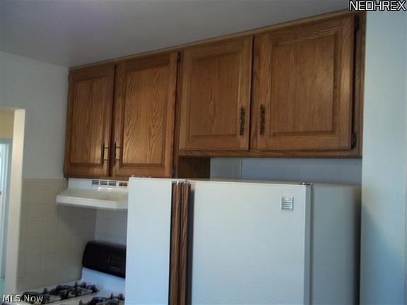 2nd image of 3911 Cascade Dr
