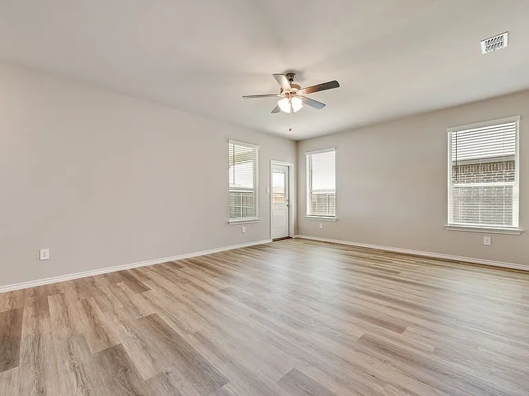 752 Rubicon Rd — Photo 5