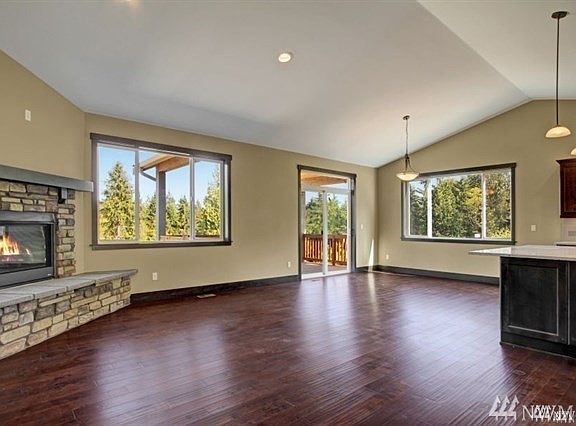 4th image of 8316 157th Ave SE