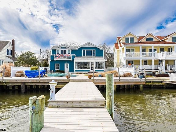 2nd image of 221 Bayshore Dr