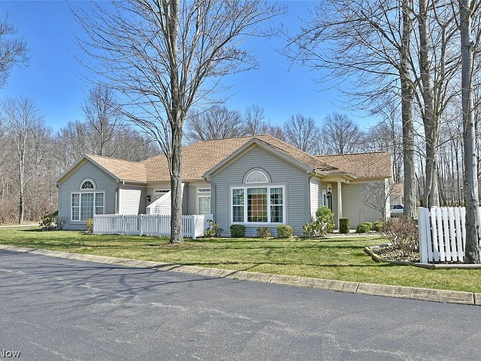 17 Hunters Woods Blvd D, Canfield, OH 44406 Zillow