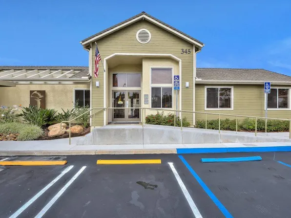 Cross Creek Apartments