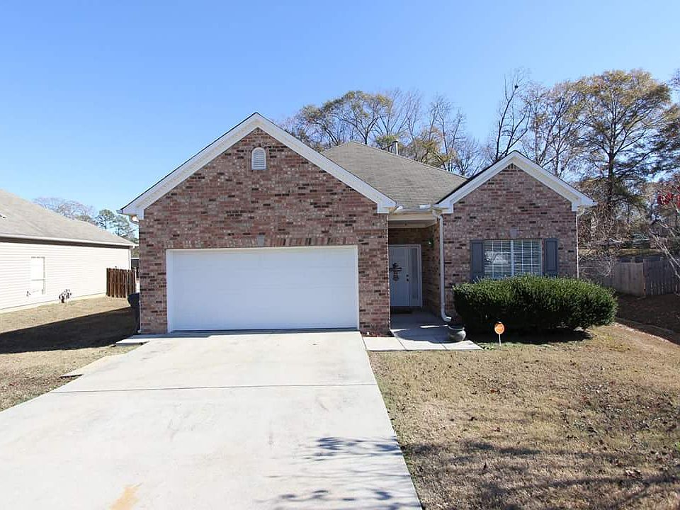 1st image of 303 Park Village Dr