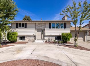 6826 N Standard St, Spokane, WA 99208