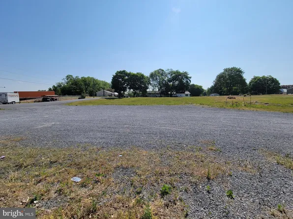 15448 Pennsylvania Ave, Greencastle, PA 17225