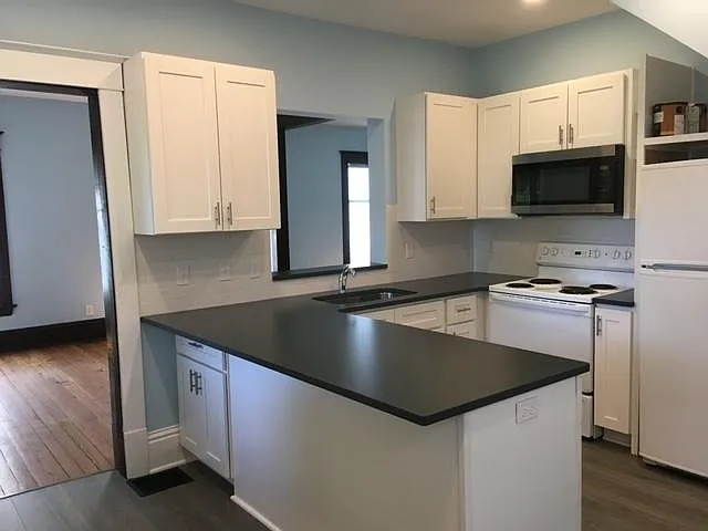 12 National Ave NW — Photo 3