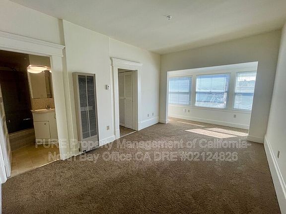 3rd image of 312 Washington St APT 3
