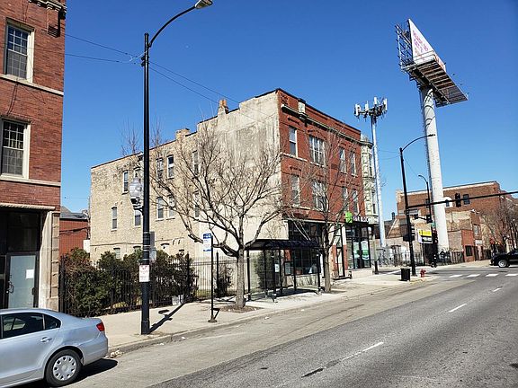 4th image of 604 S Western Ave