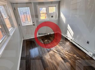 552 Maple St, Reading, PA 19602