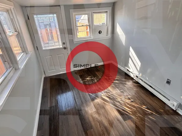 552 Maple St, Reading, PA 19602