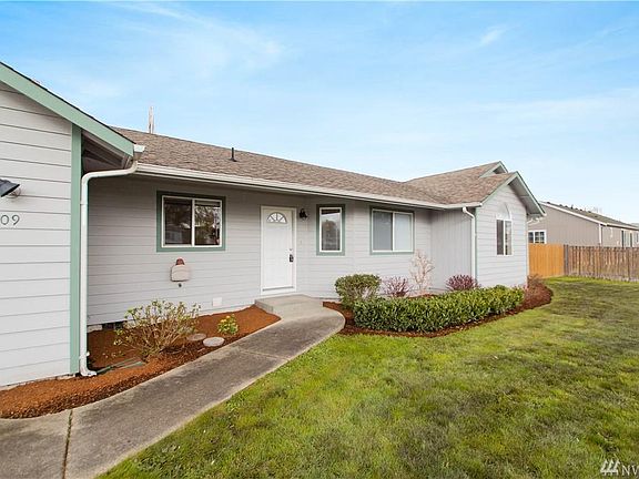 3rd image of 209 Algona Blvd S