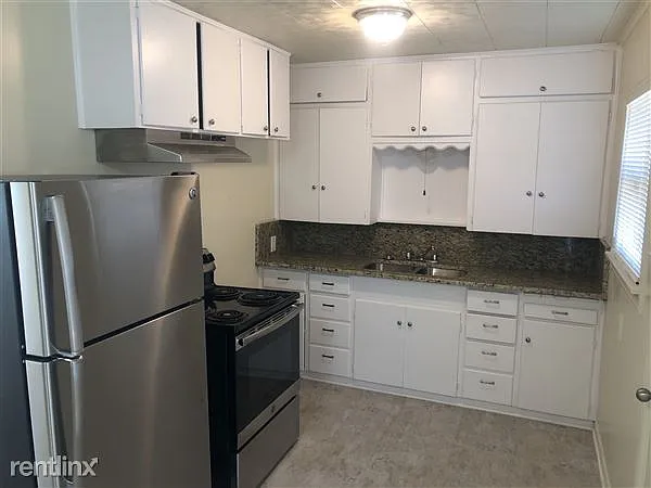 321 Bradley St — Photo 5