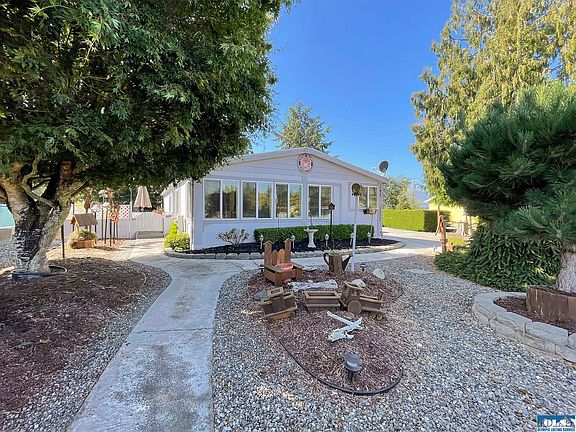 2nd image of 190 Holley Cir