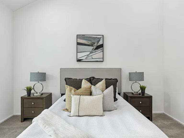 5647 Live Oak St #101 — Photo 21