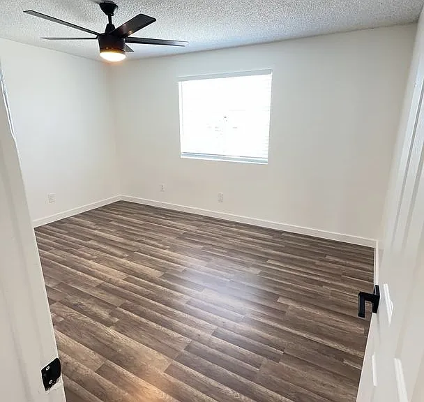 Park West Apartments — Photo 56
