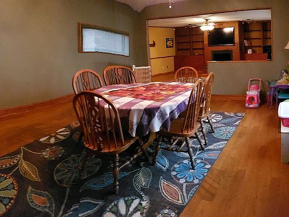 Dining room from front door