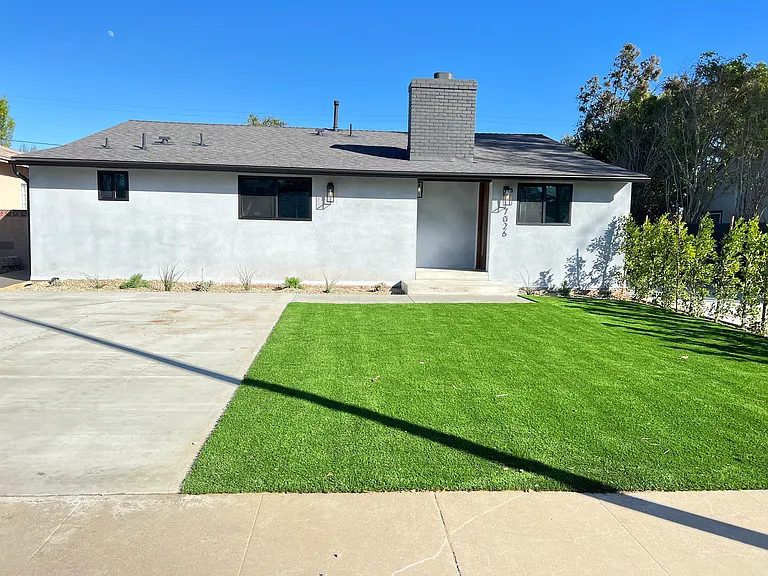 7026 Andasol Ave — Photo 1