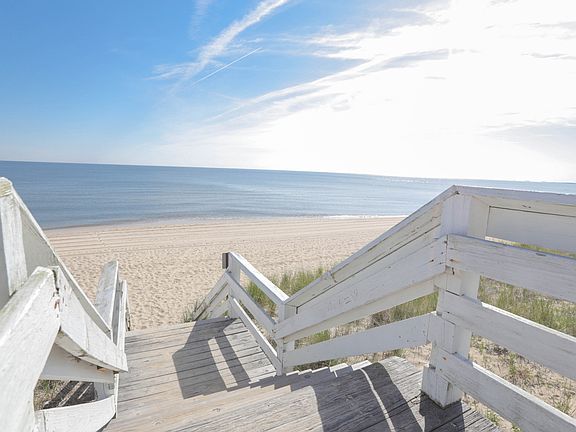 2nd image of 403 Bay Dunes Dr