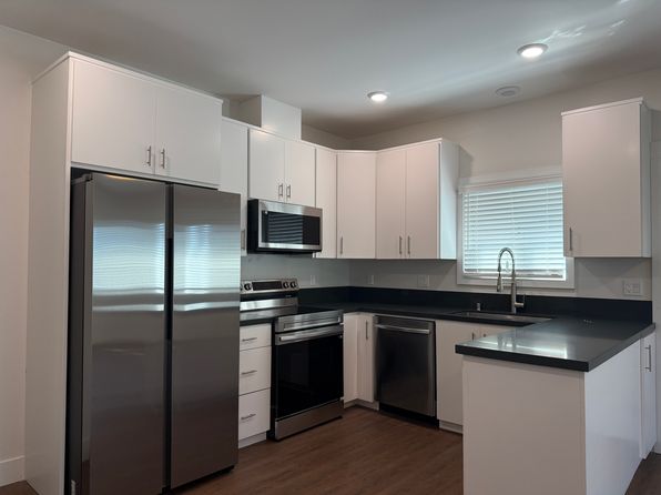 4444 Manitou Way #208