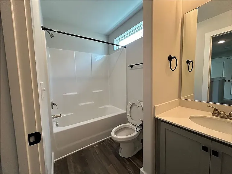 427 Bee Cove Way — Photo 7