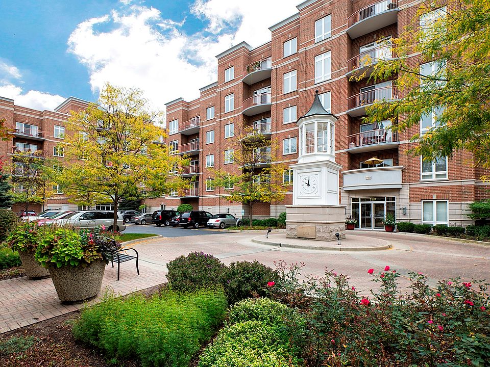 1st image of 787 Graceland Ave Unit 306B