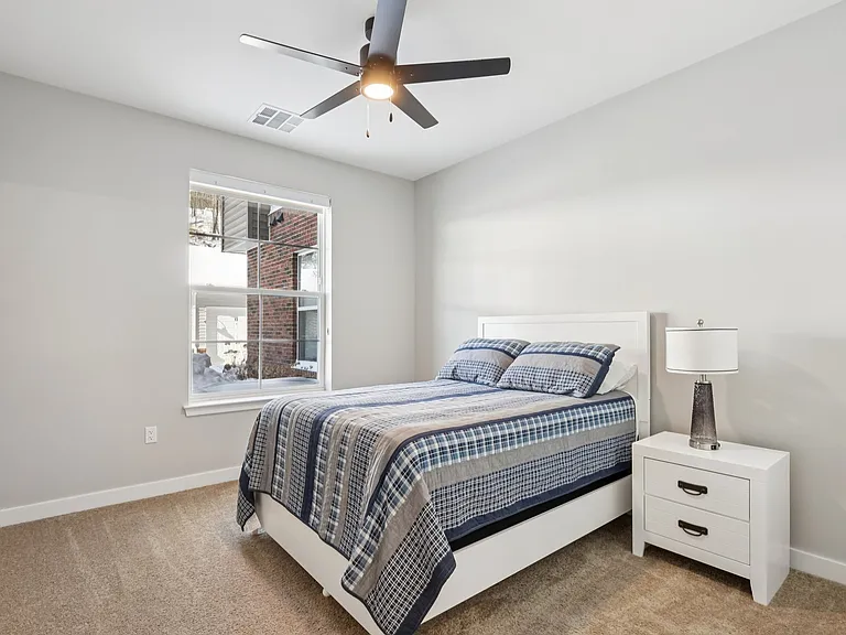 Berkshire Apartments — Photo 63