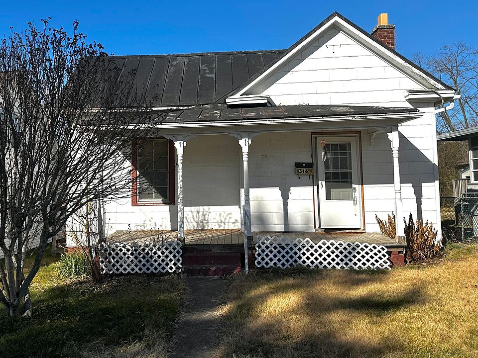 1st image of 316 E Oak St