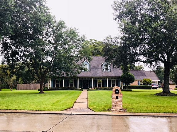 2nd image of 300 Plater Dr