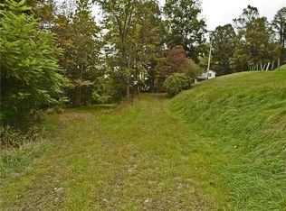 301 Buckey Hill Rd, Wellsburg, WV 26070