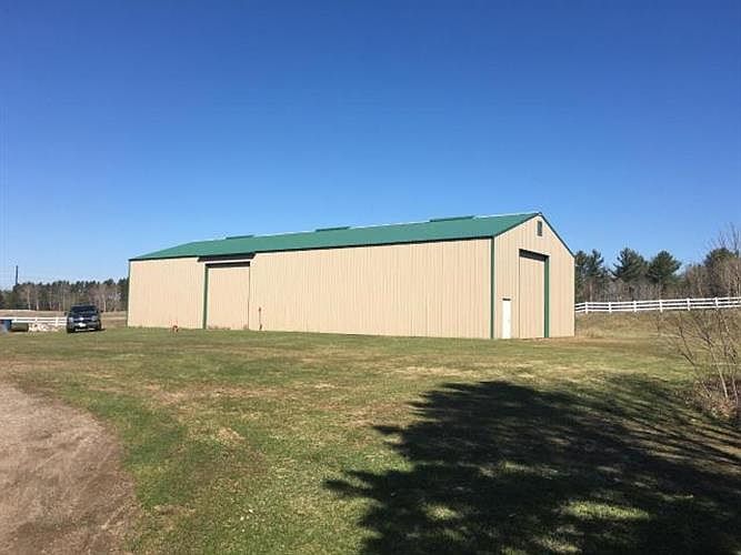 2nd image of 3105 Boyce Dr