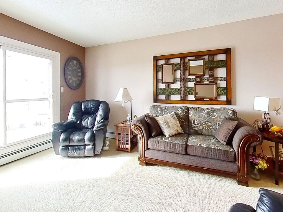 1st image of 10216 102nd Ave #306