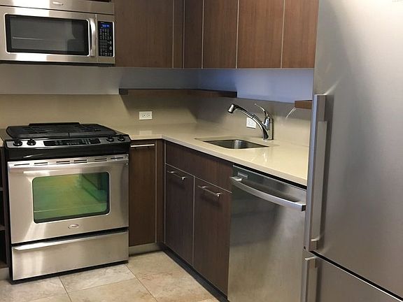 3rd image of 885 6th Ave APT 17B