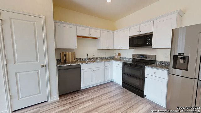 2nd image of 5644 Rowan Ridge