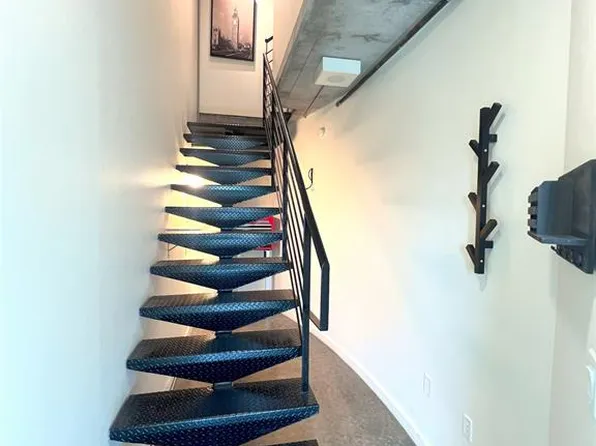 2000 Bagby St APT 7425, Houston, TX 77002