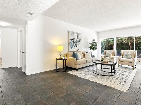 4th image of 15192 Chalon Cir