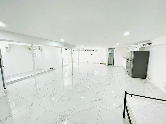 Rented by GROOME REALTY LLC | media 8