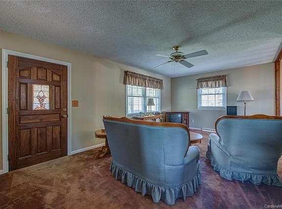3rd image of 314 Brentwood Dr