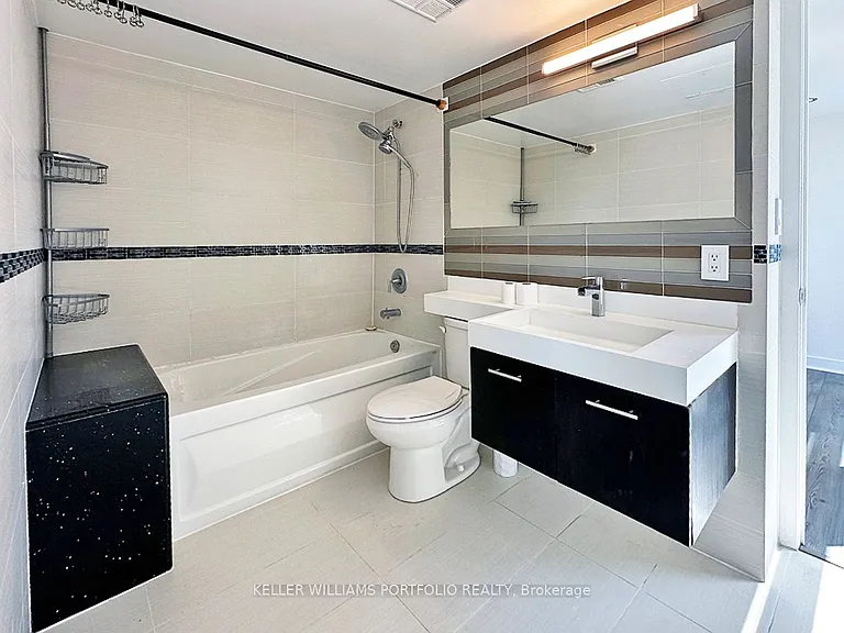4K Spadina Ave #1618 — Photo 11