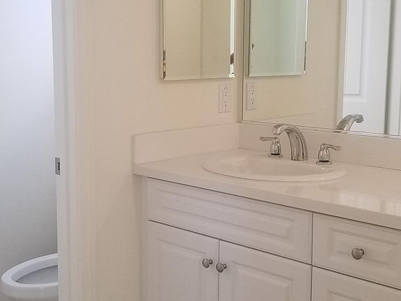 5th image of 8657 Festival St