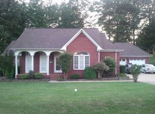 102 Kathy Ave, Camden, TN 38320