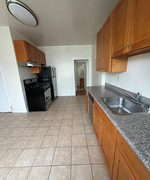 1821 Baker St #1 — Photo 13