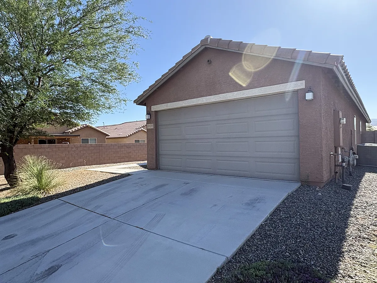 2 - 4433 S Sunrise Bluff Way