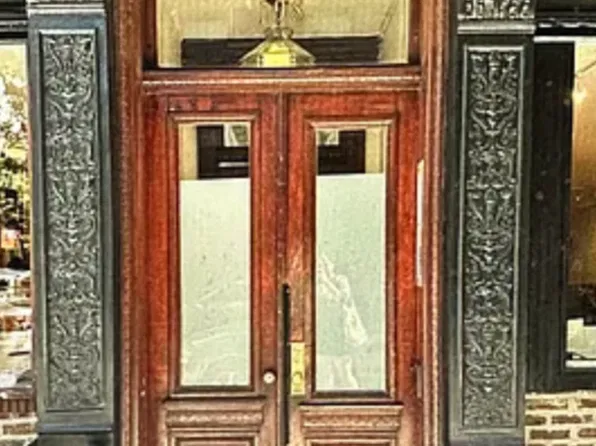 198 Elizabeth Street image 1 of 1