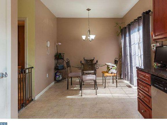 Breakfast Room