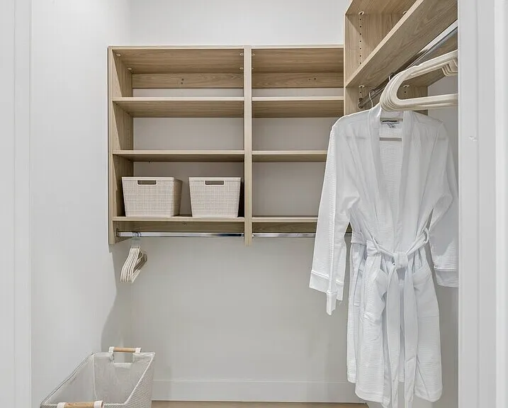 Haven - 2BR, 2BA - 1,110SF- Walk In Closet