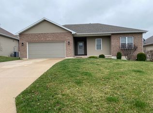 629 Brookfield Rd, Quincy, IL 62305