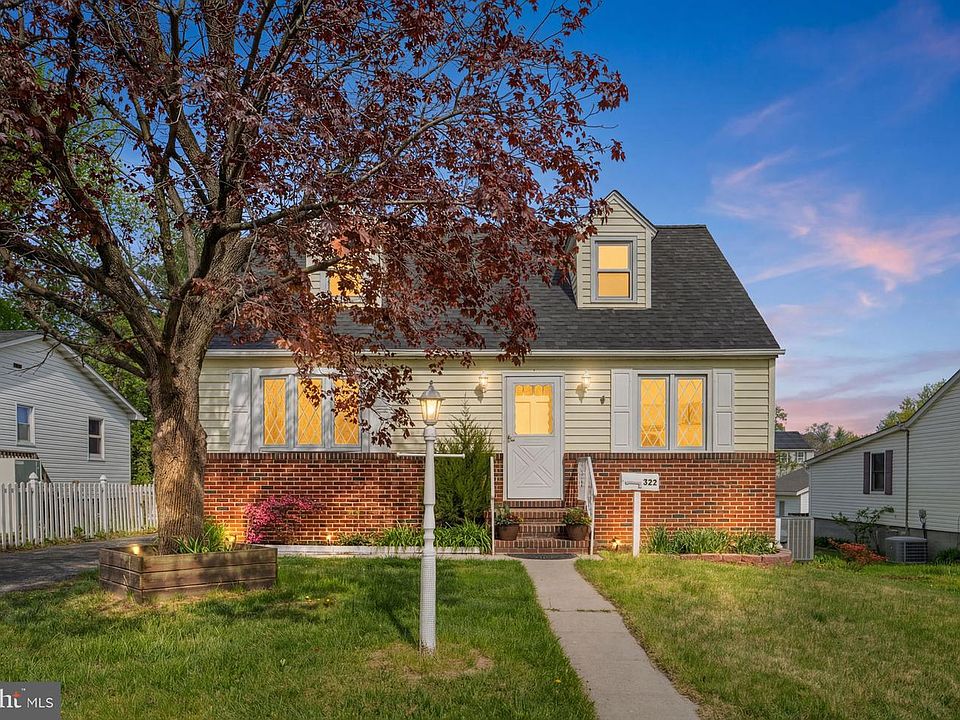 1st image of 222 Chelsea Rd