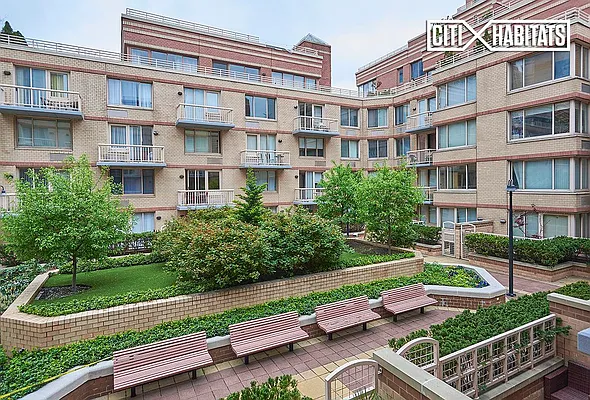 Rented by Citi Habitats | media 10