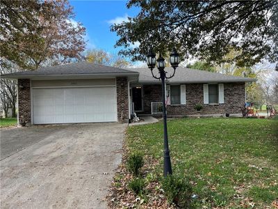 2002 Plum St, Higginsville, MO, 64037