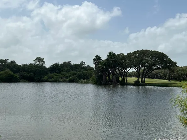 310 Colonial LOT 3, Rockport, TX 78382